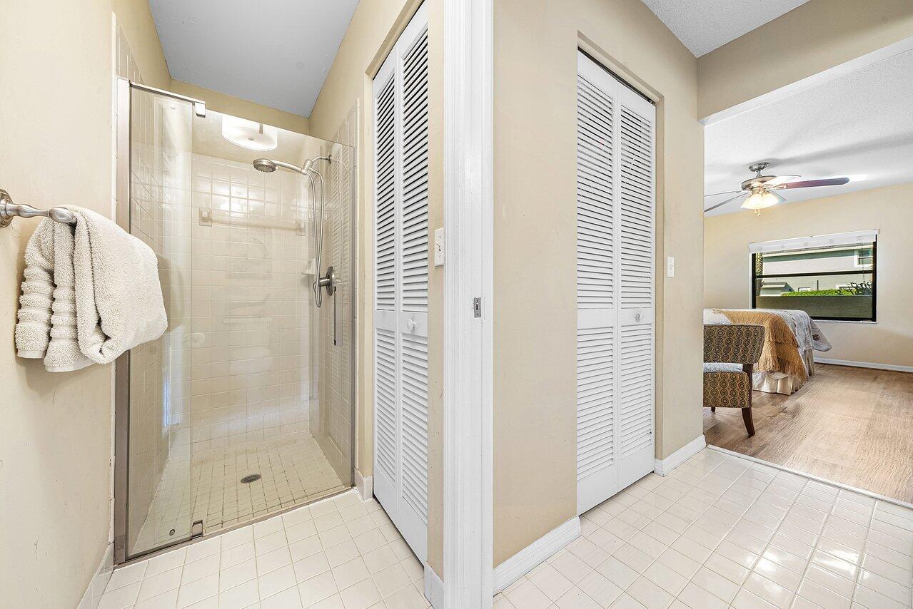 SUGAR POND MANOR OF WELLINGTON - Residential