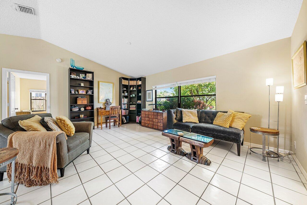 SUGAR POND MANOR OF WELLINGTON - Residential