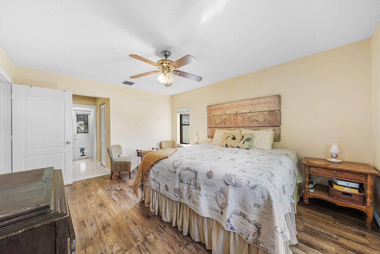 SUGAR POND MANOR OF WELLINGTON - Residential