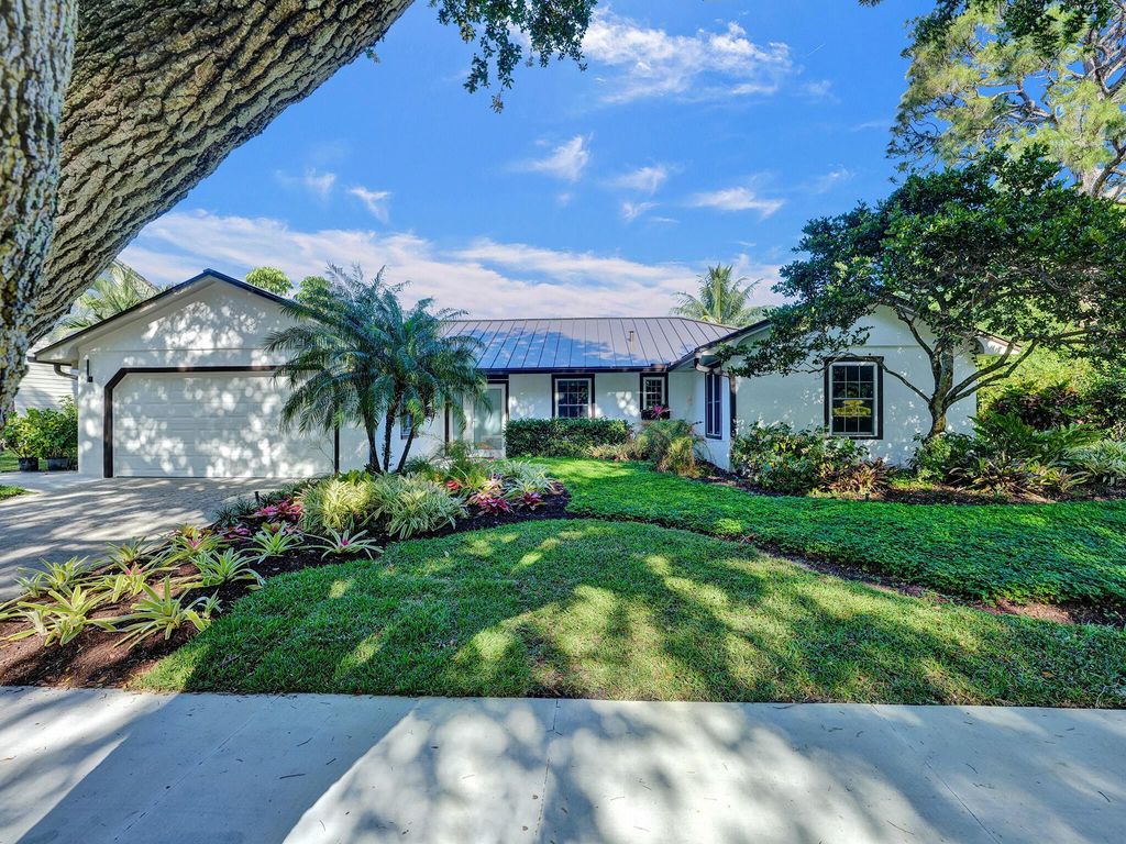 Photo of 3400 Pine Haven Circle, Boca Raton, FL 33431 (MLS # R10983684)