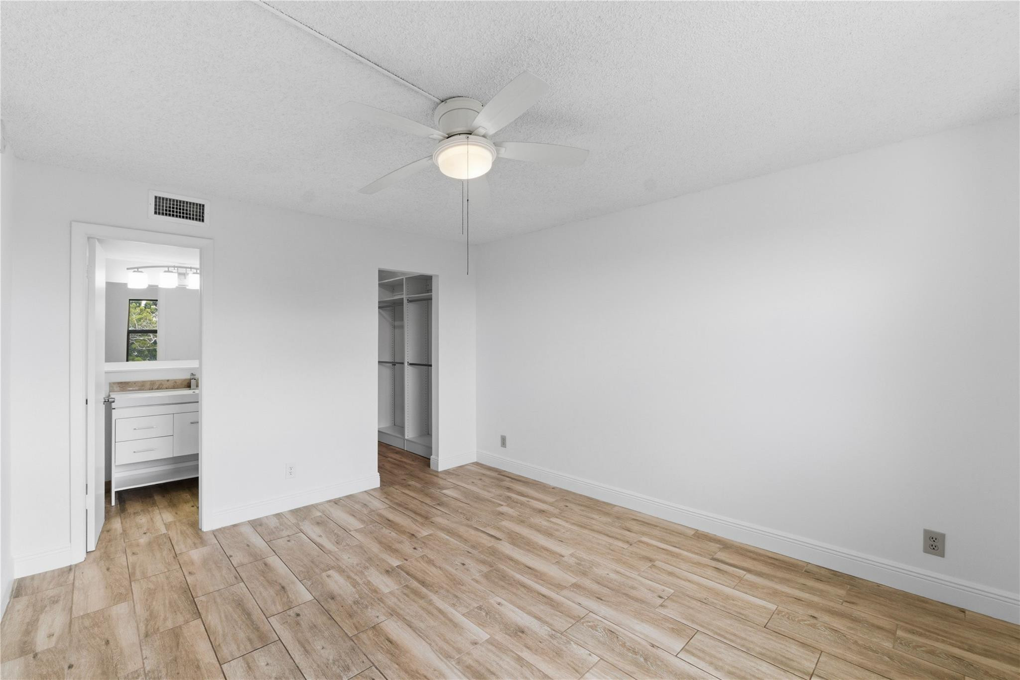 2748 NW 104th Avenue 403