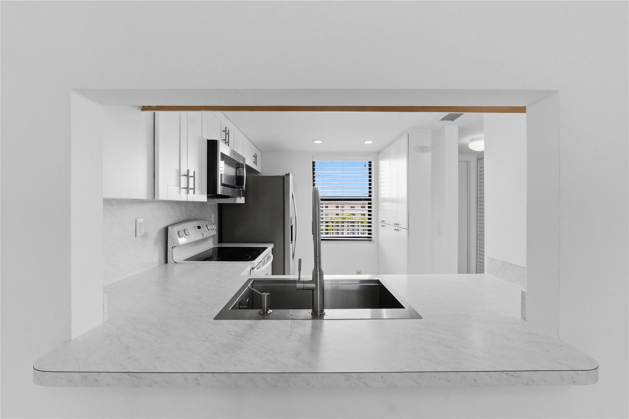 2748 NW 104th Avenue 403