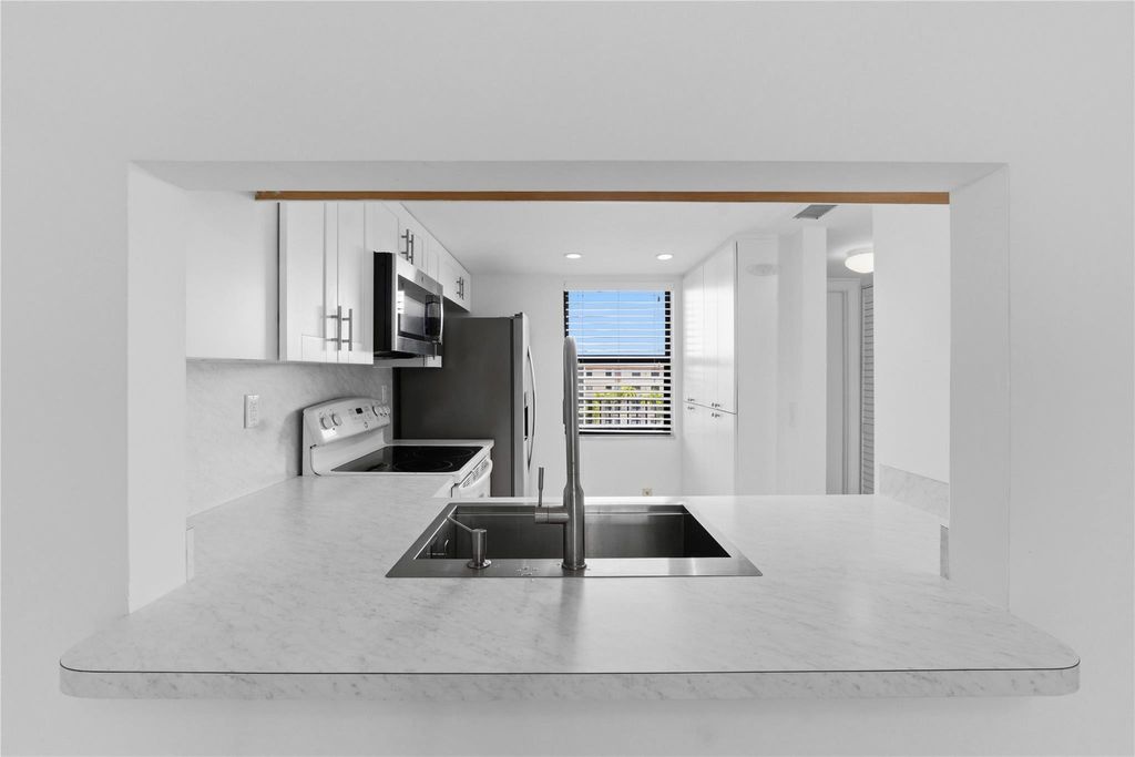 Photo of 2748 NW 104th Avenue #403, Sunrise, FL 33322 (MLS # F10552253)