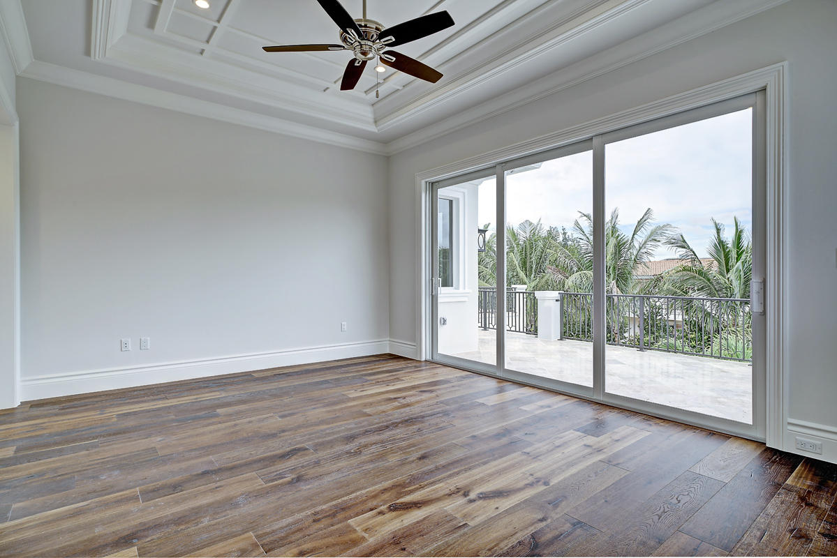 ROYAL PALM YACHT & COUNTRY CLUB - Residential