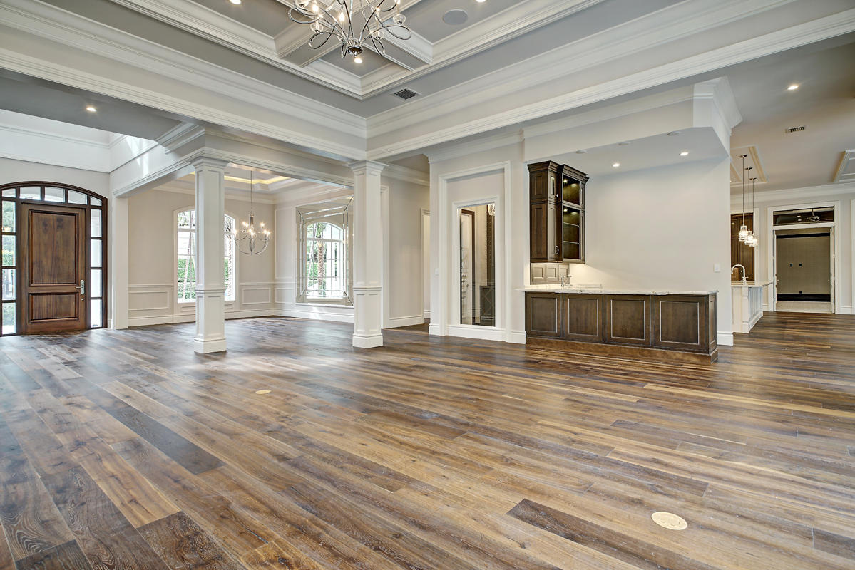 ROYAL PALM YACHT & COUNTRY CLUB - Residential