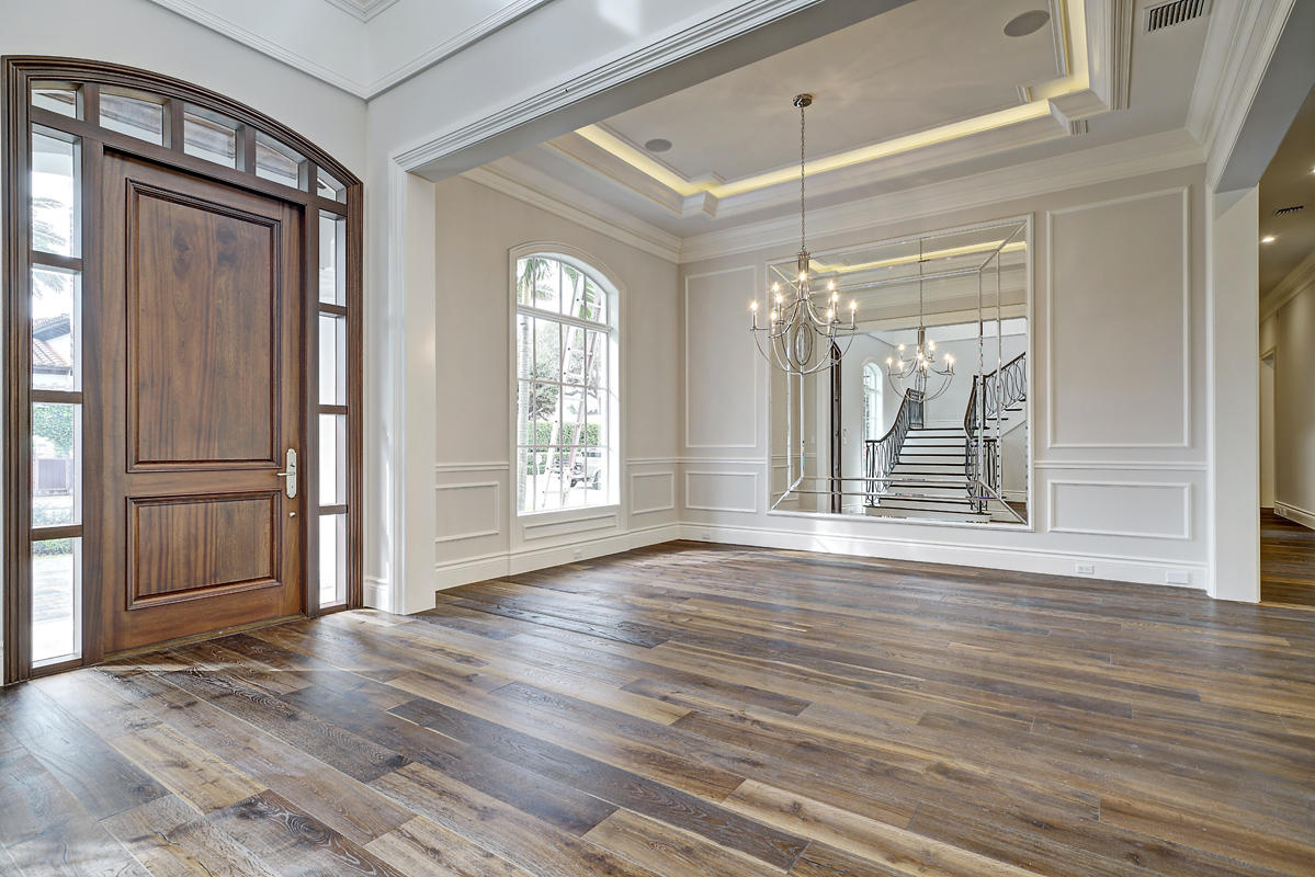 ROYAL PALM YACHT & COUNTRY CLUB - Residential