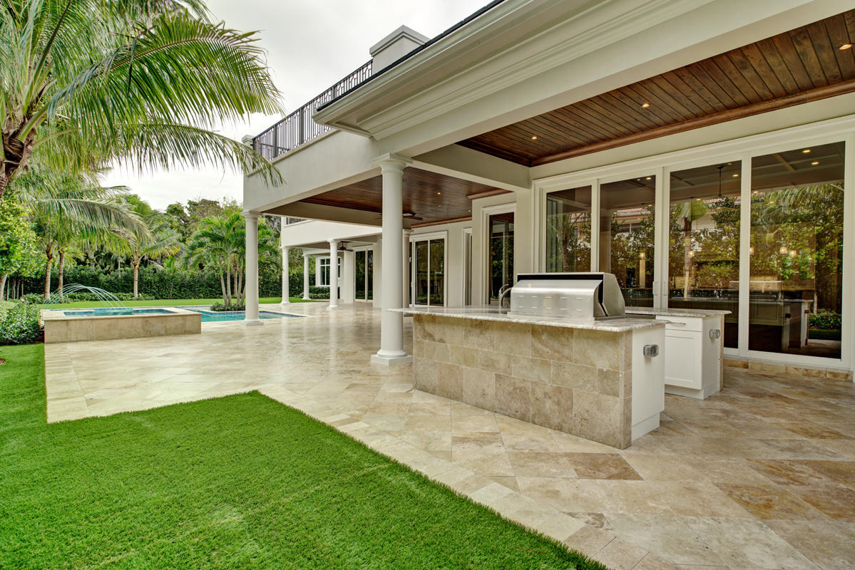 ROYAL PALM YACHT & COUNTRY CLUB - Residential