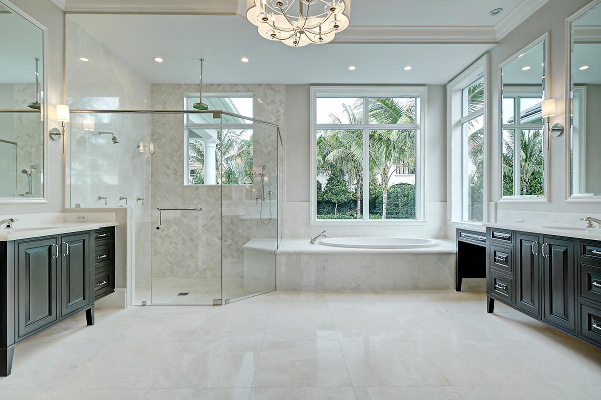 ROYAL PALM YACHT & COUNTRY CLUB - Residential
