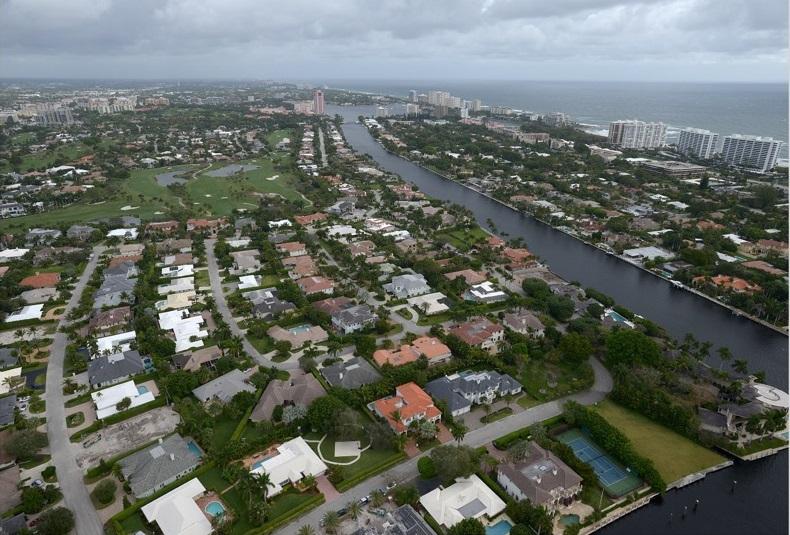 ROYAL PALM YACHT & COUNTRY CLUB - Residential