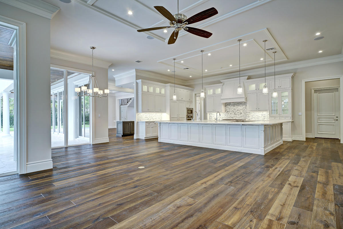 ROYAL PALM YACHT & COUNTRY CLUB - Residential