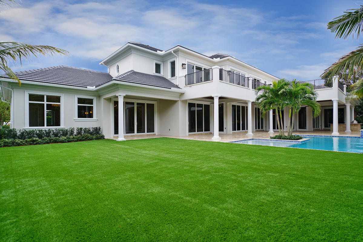 ROYAL PALM YACHT & COUNTRY CLUB - Residential