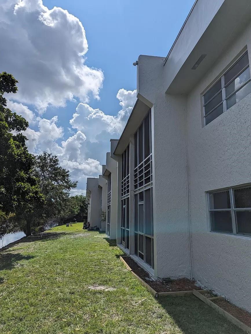 1503 NW 207th St