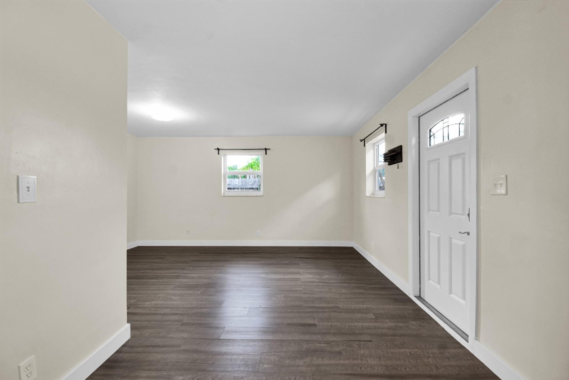 Georgetown Condominium - Residential