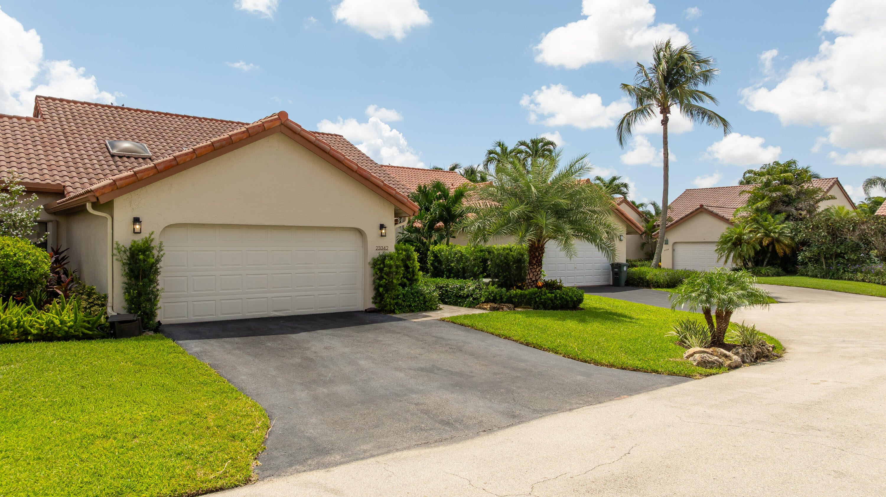 23342 Water Circle