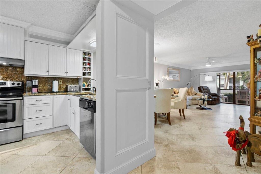 Photo of 701 Sabal Ridge Circle #B, Palm Beach Gardens, FL 33418 (MLS # R10941099)