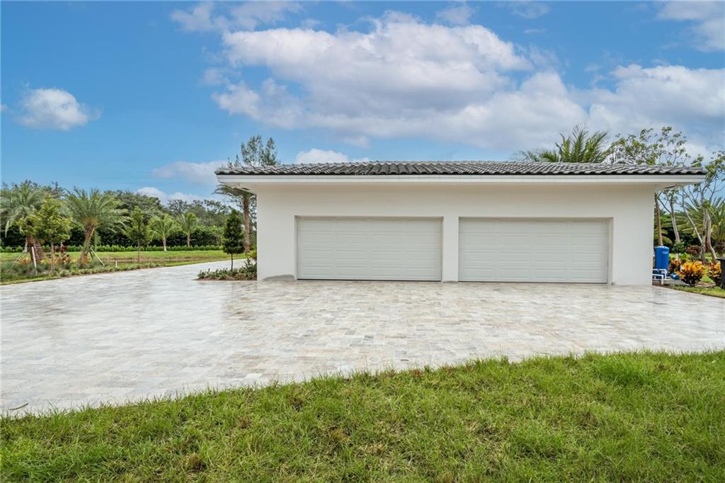 EVERGLADES SUGAR & LAND C - Residential