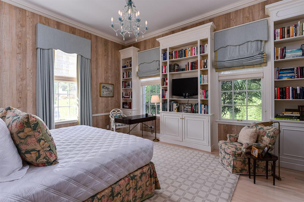 REGENTS PARK - Residential