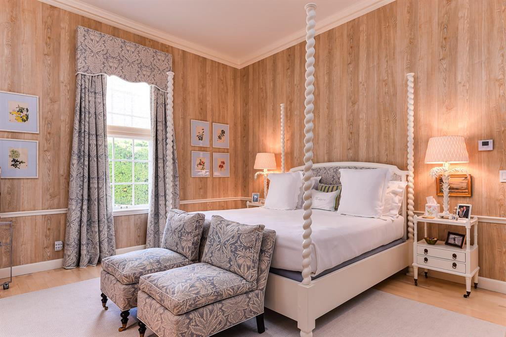 REGENTS PARK - Residential