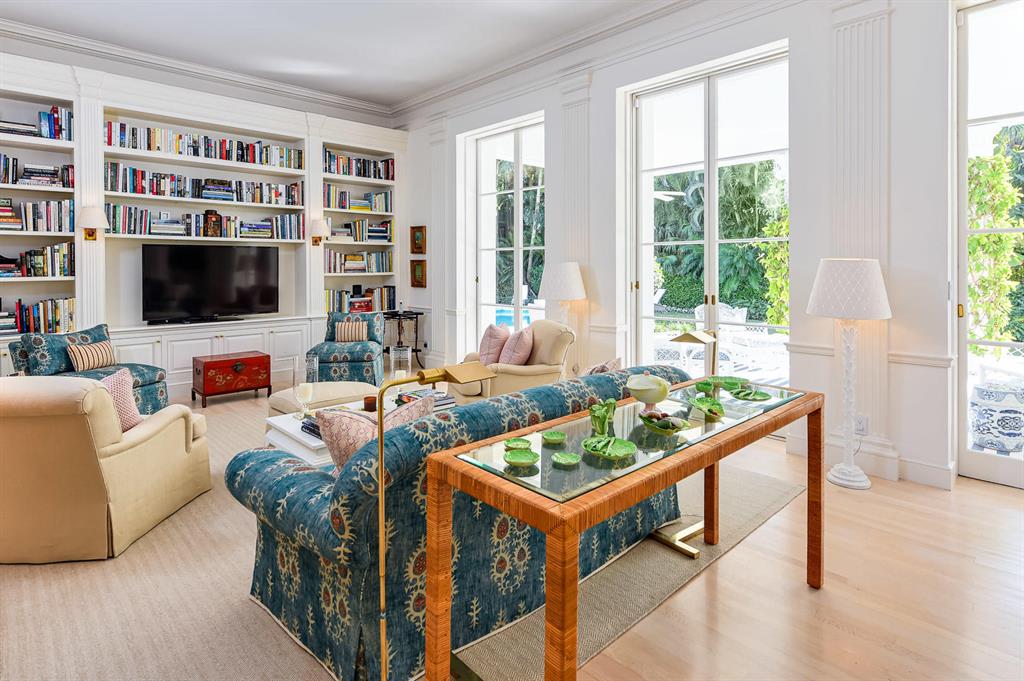 REGENTS PARK - Residential