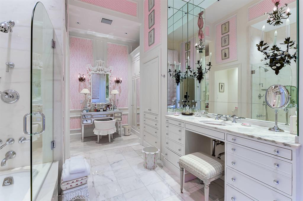 REGENTS PARK - Residential