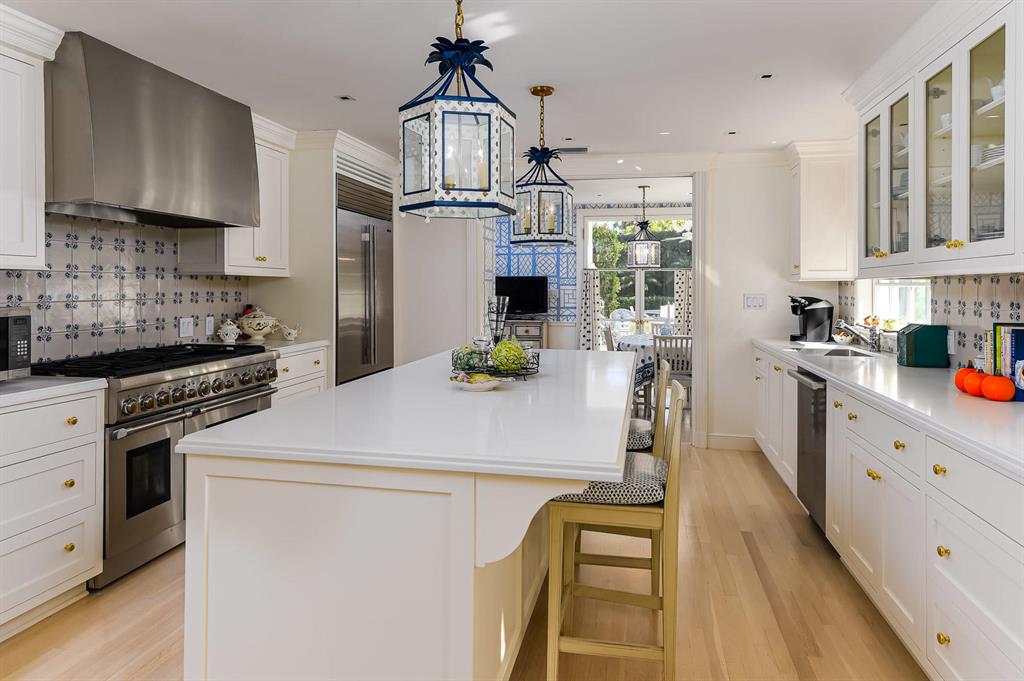 REGENTS PARK - Residential