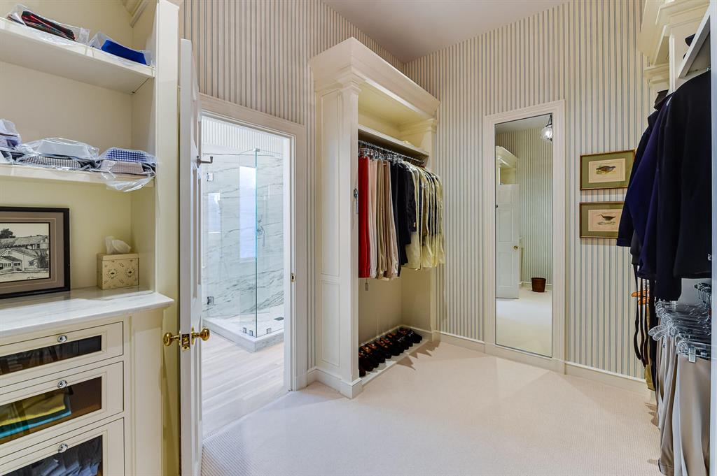 REGENTS PARK - Residential