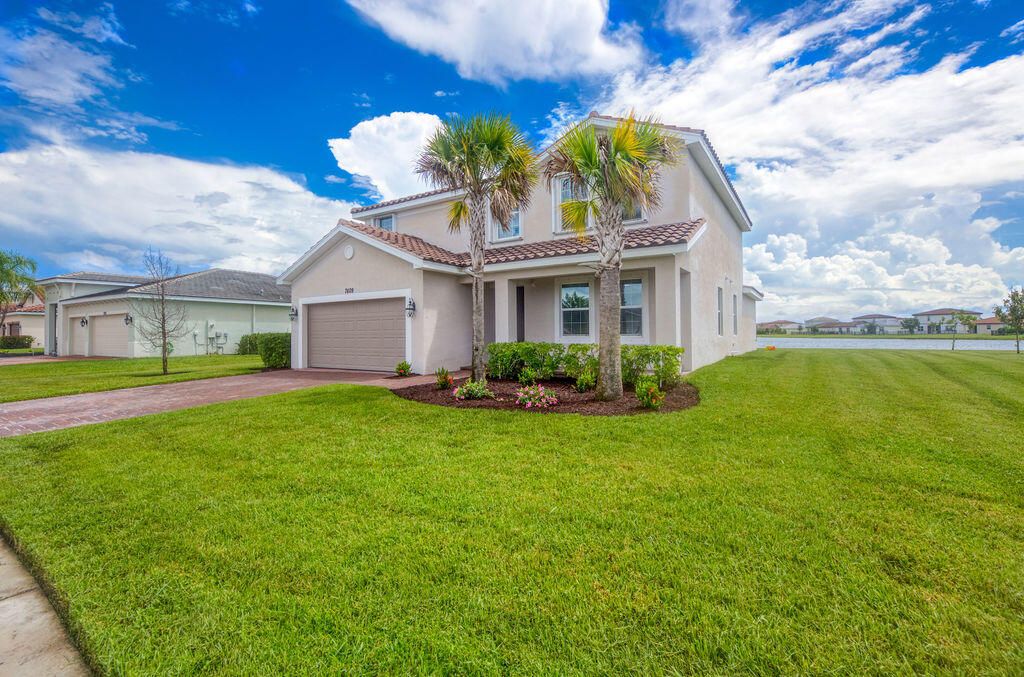 Photo of 7609 NW Archerfield Drive, Port Saint Lucie, FL 34987 (MLS # R11156452)