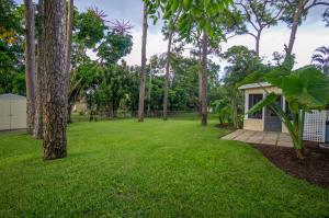 COUNTRY CLUB ACRES 5 - Residential