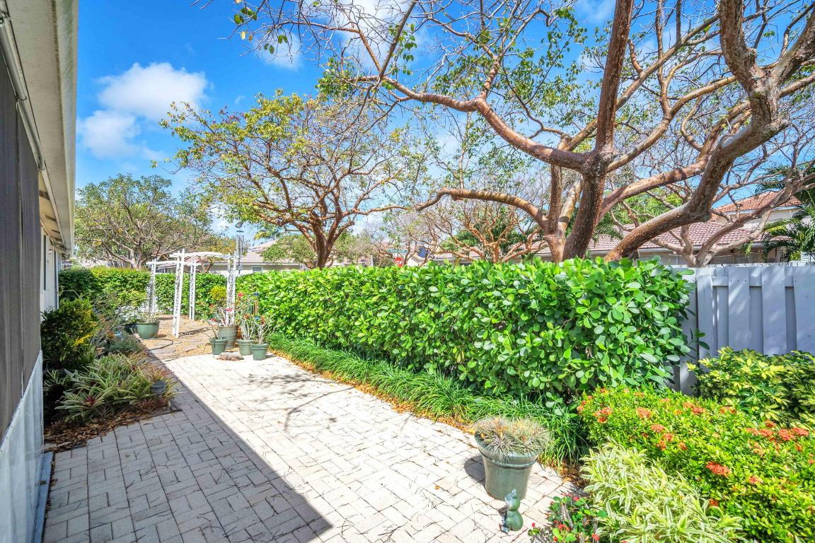 WINSTON PARK SECTION THREE - Residential