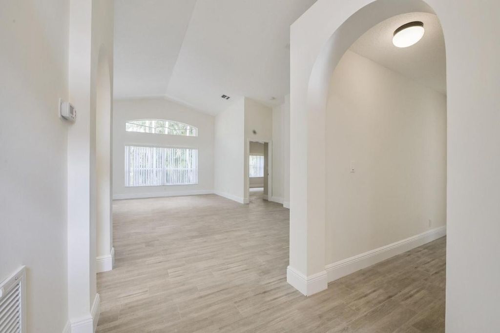 Photo of 172 Jones Creek Drive, Jupiter, FL 33458 (MLS # R11092261)