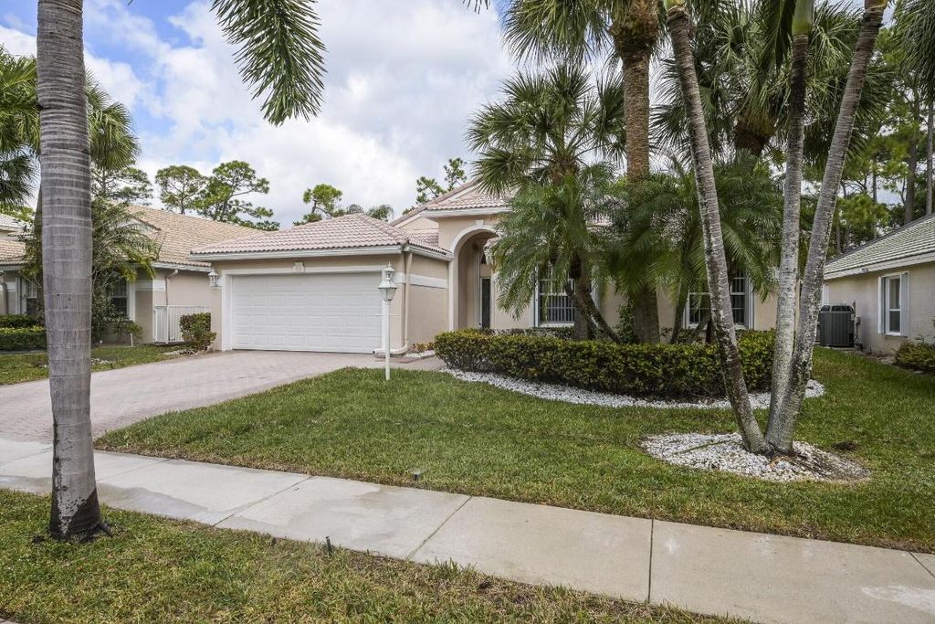 Photo of 172 Jones Creek Drive, Jupiter, FL 33458 (MLS # R11092261)