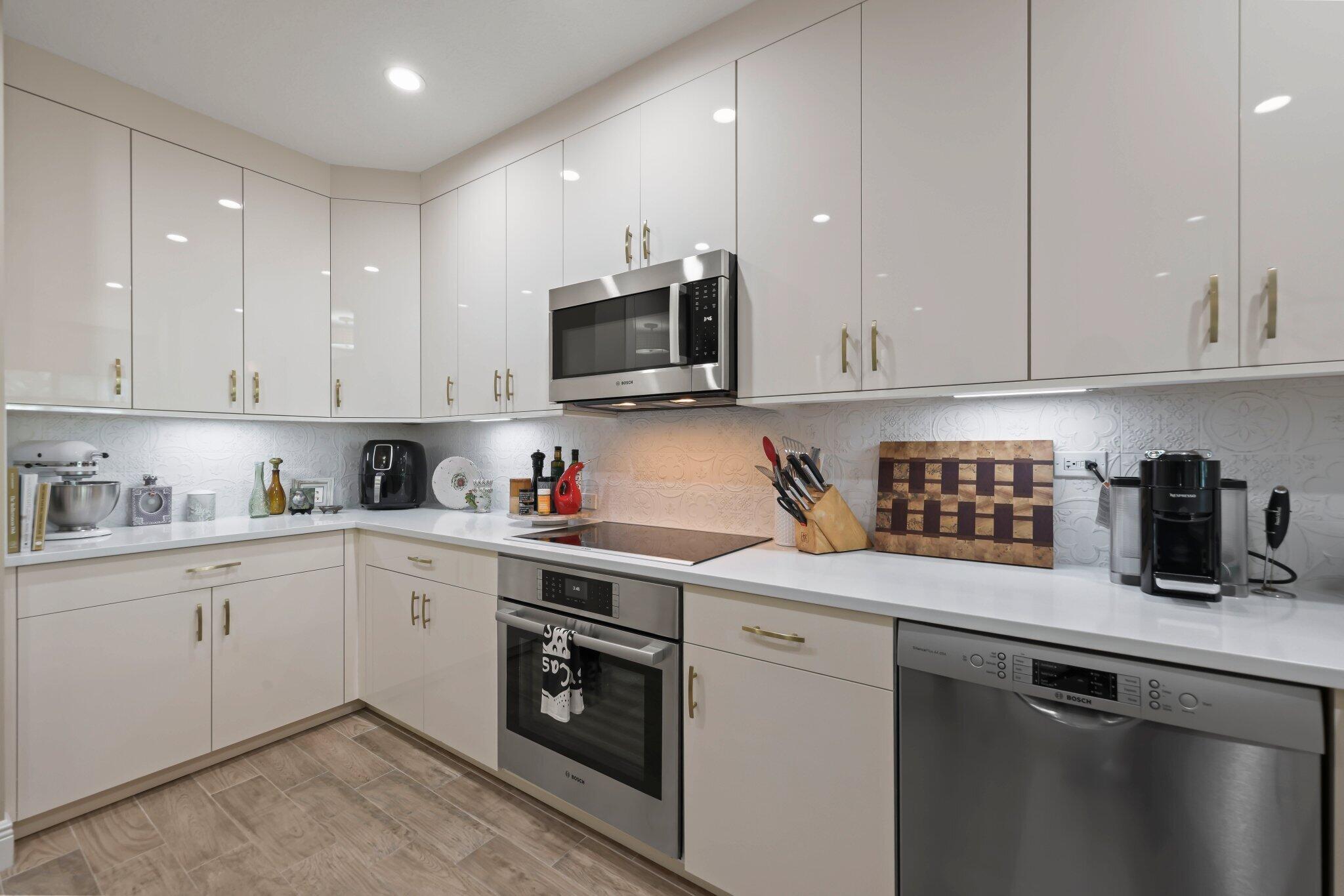 CITY WALK AT PINEAPPLE GROVE CONDO - Residential