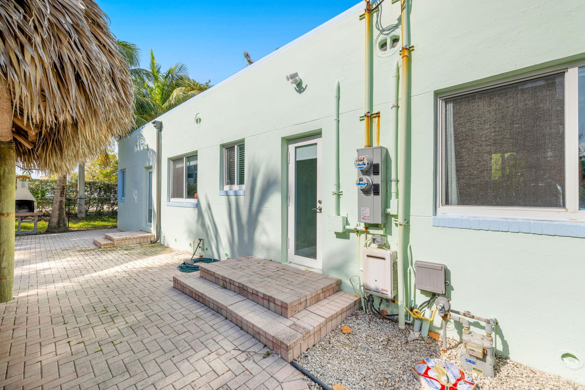 HOLLYWOOD BEACH - Residential