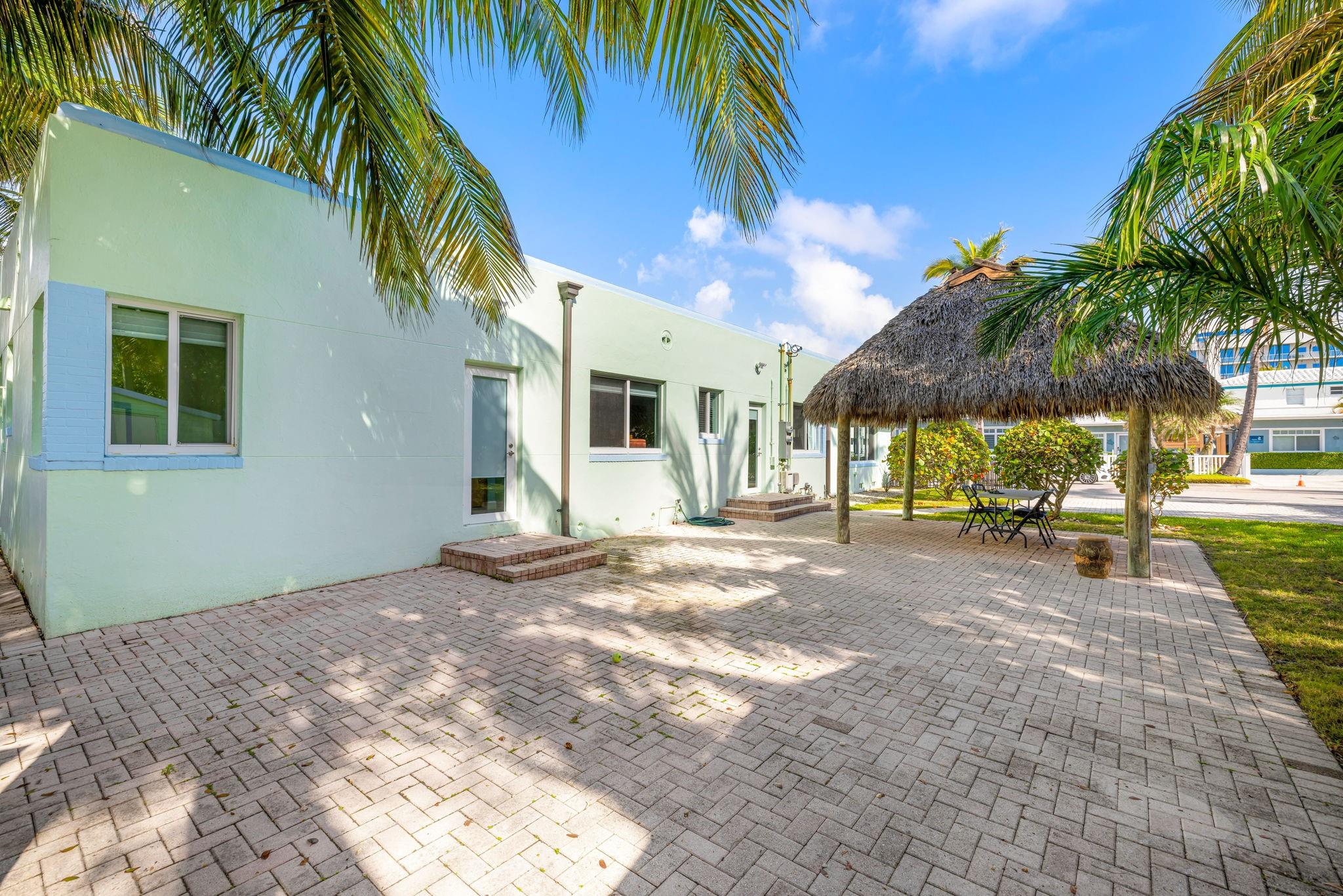 HOLLYWOOD BEACH - Residential