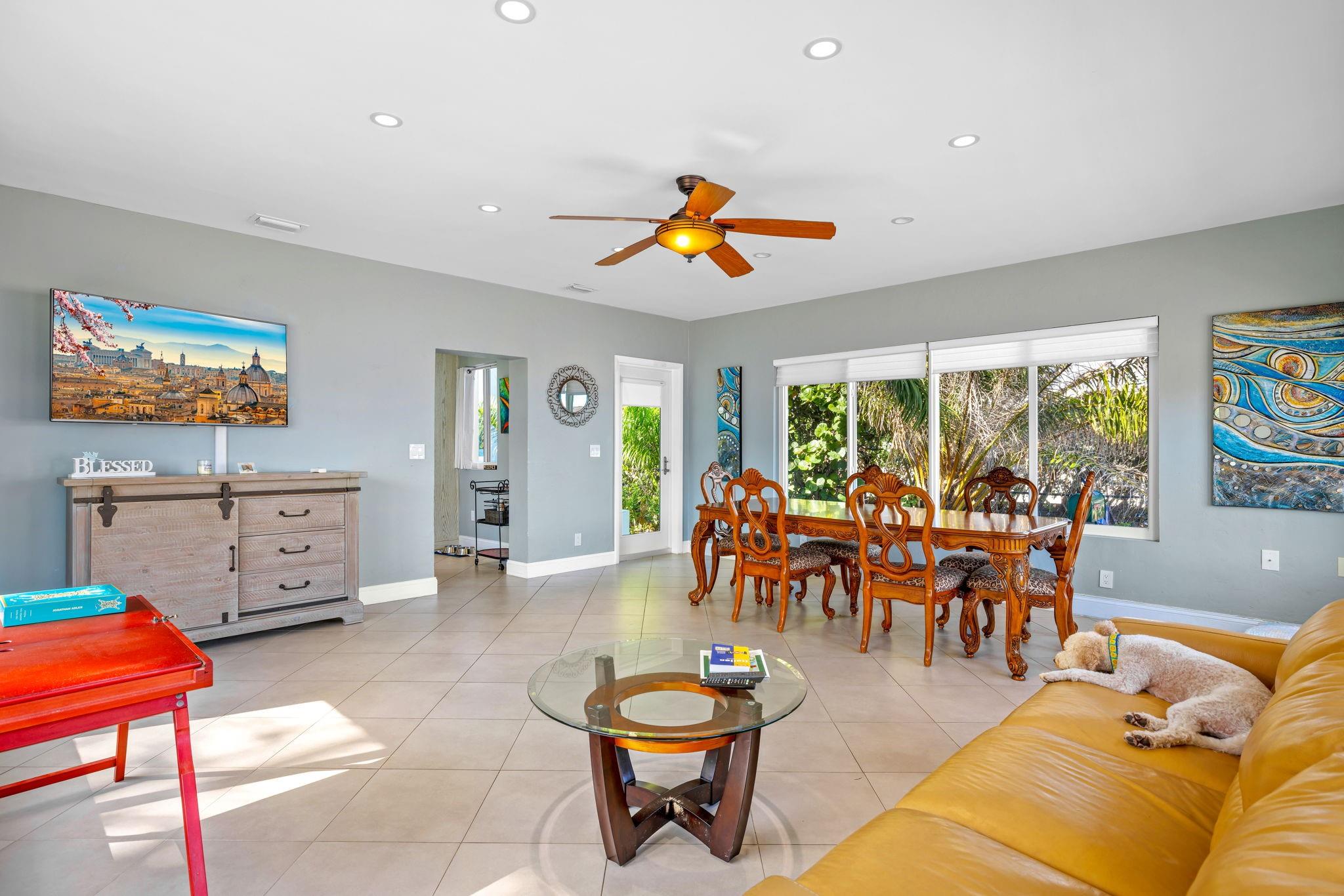 HOLLYWOOD BEACH - Residential