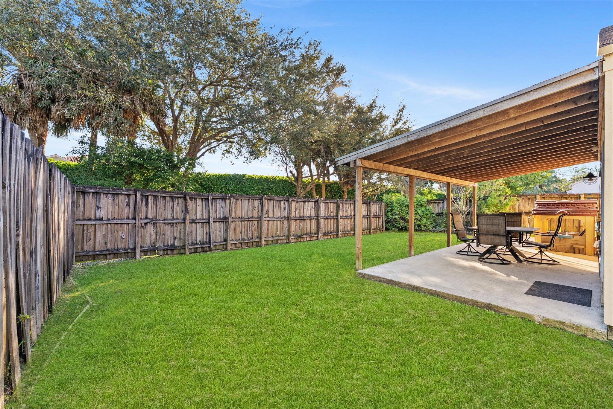 TRENDS AT BOCA RATON UNIT - Residential