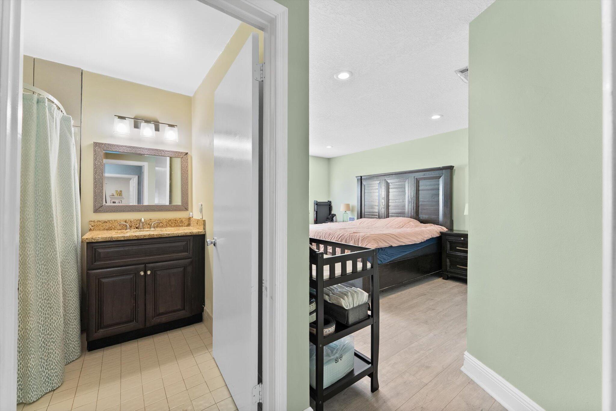 TRENDS AT BOCA RATON UNIT - Residential