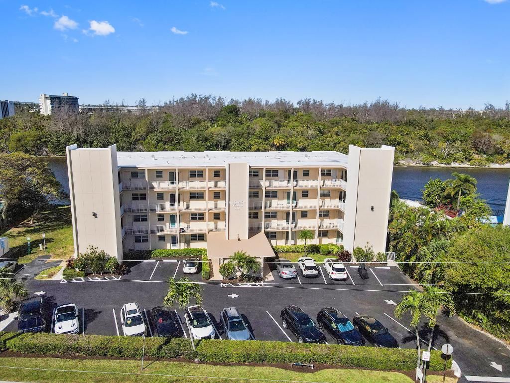 Photo of 333 NE 19th Avenue #202, Deerfield Beach, FL 33441 (MLS # R11070066)