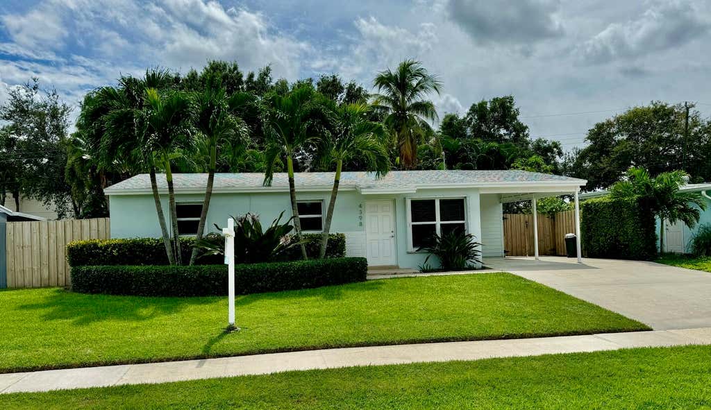 Photo of 4398 Bamboo Drive, Palm Beach Gardens, FL 33410 (MLS # R11021701)