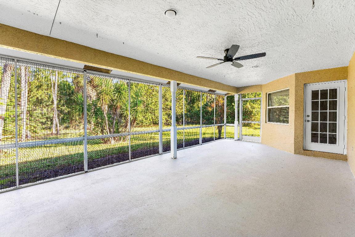 ACREAGE - Residential Lease