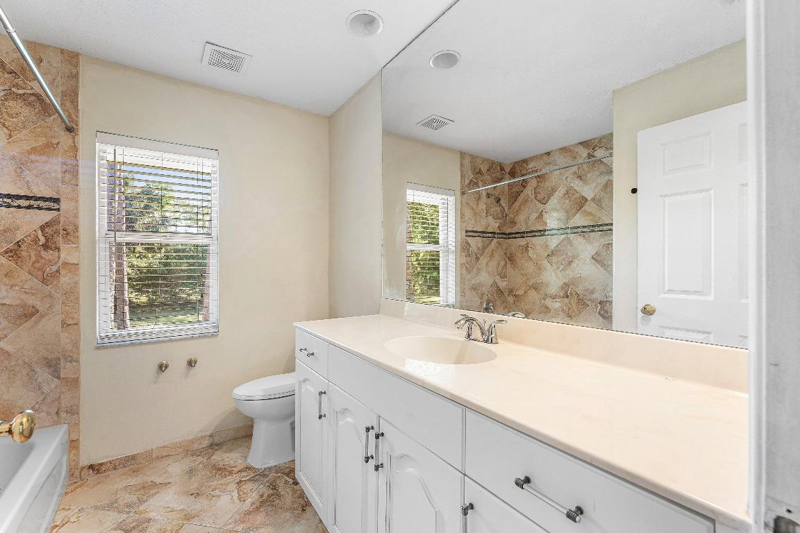 ACREAGE - Residential Lease