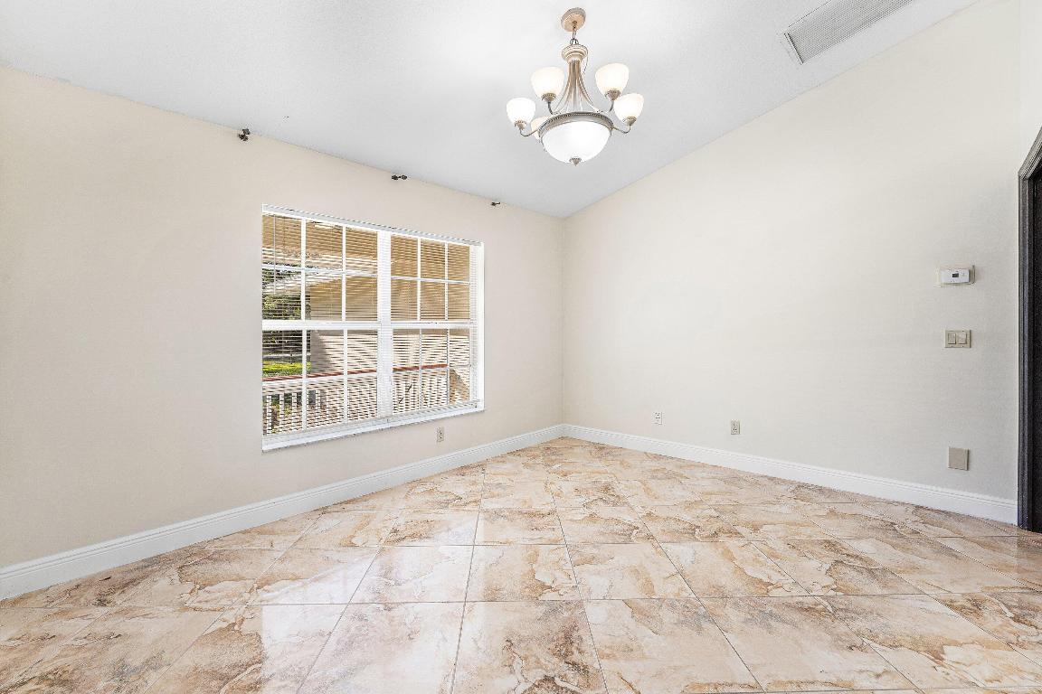 ACREAGE - Residential Lease