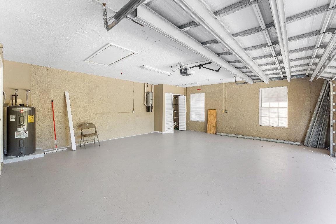 ACREAGE - Residential Lease