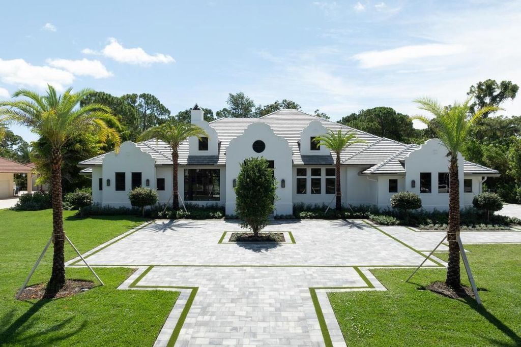 Photo of 8262 Steeplechase Drive, Palm Beach Gardens, FL 33418 (MLS # R10996836)