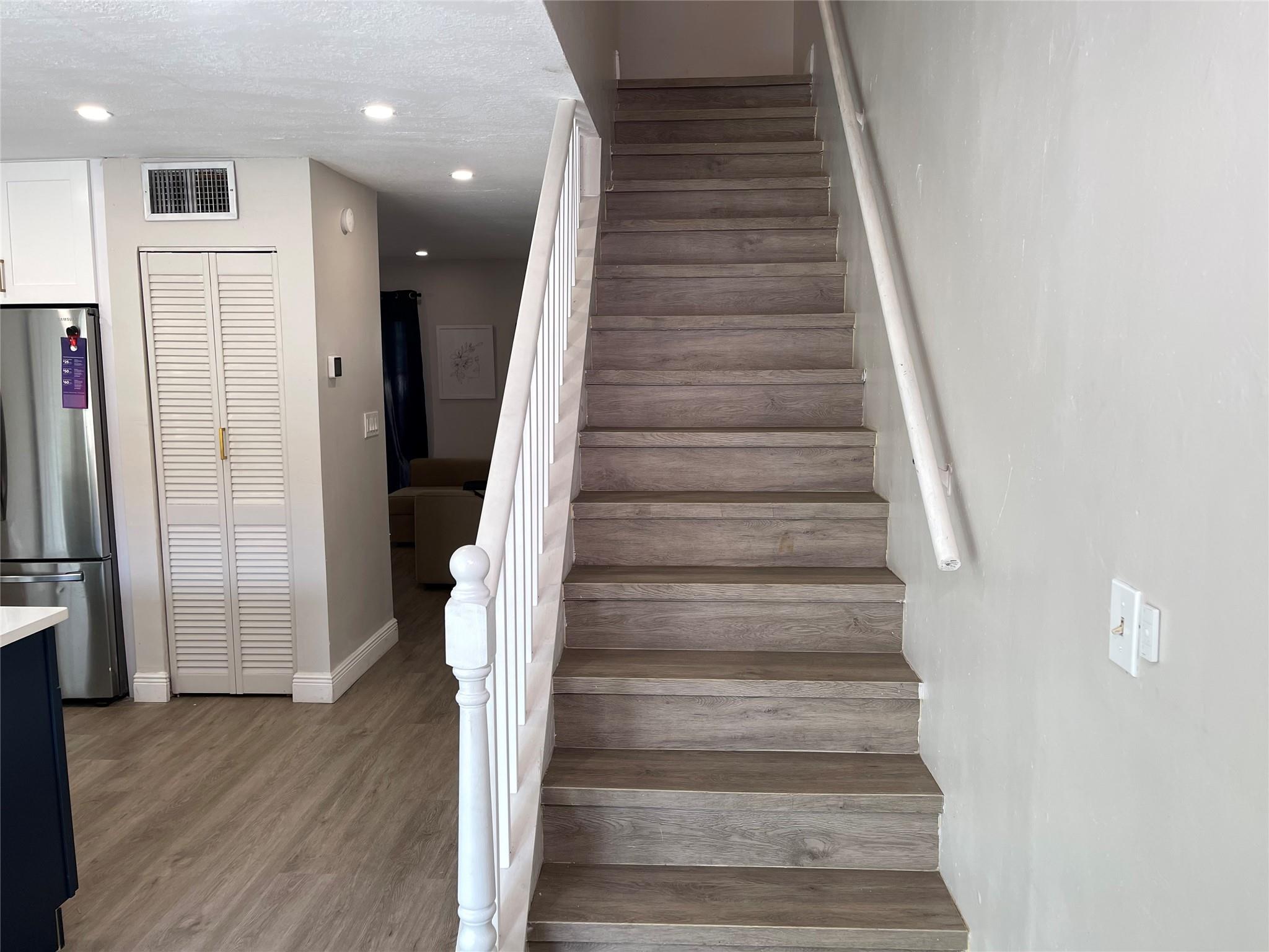 Del Rio Village North 86- - Residential Lease