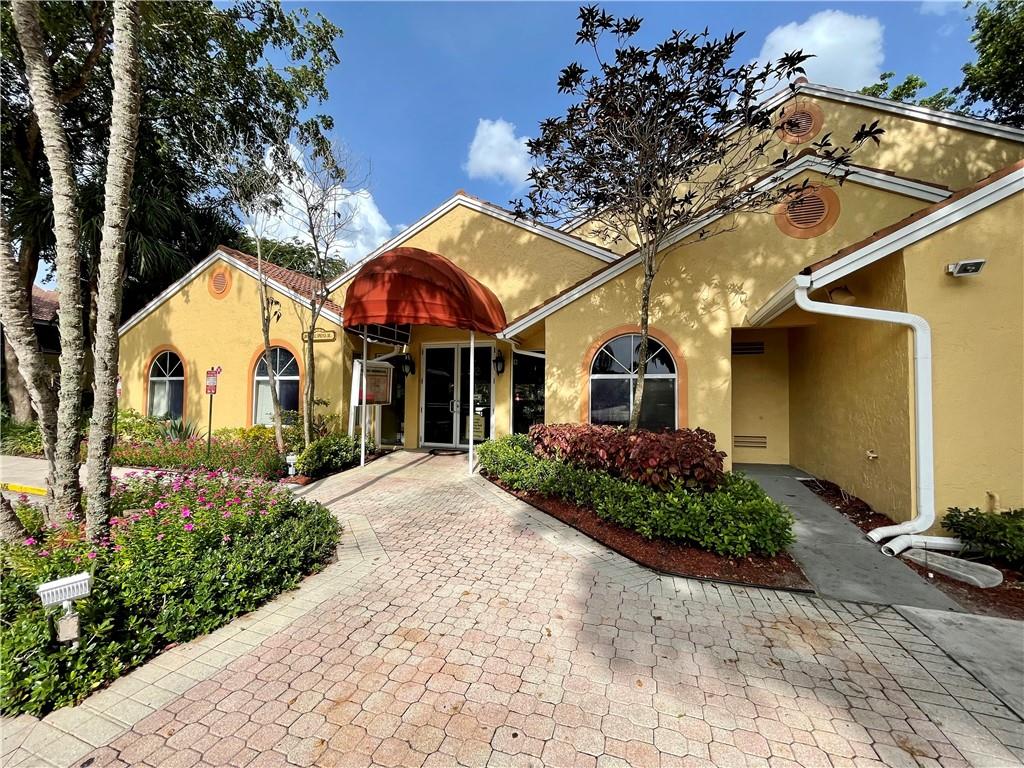 Napoli Gardens At Coral S - Residential Lease