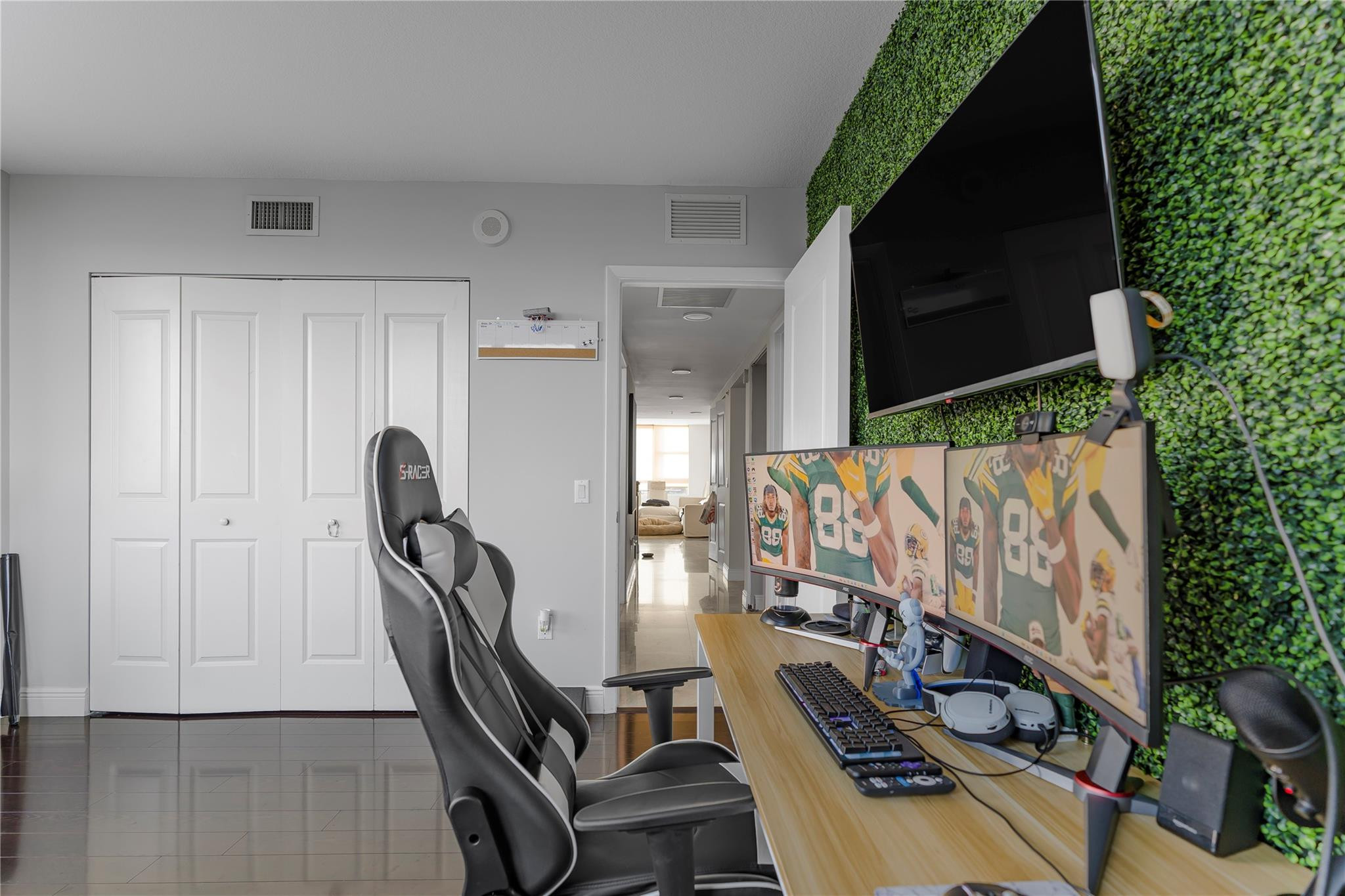 TAO SAWGRASS CONDOMINIUM - Residential Lease