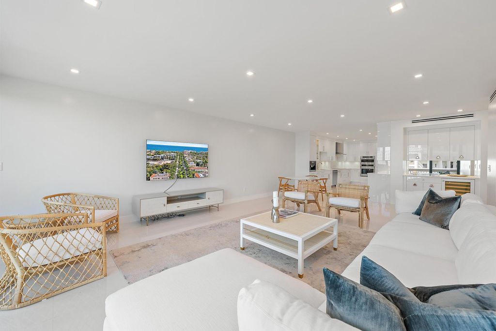 Photo of 330 S Ocean Boulevard #5e, Palm Beach, FL 33480 (MLS # R11023165)