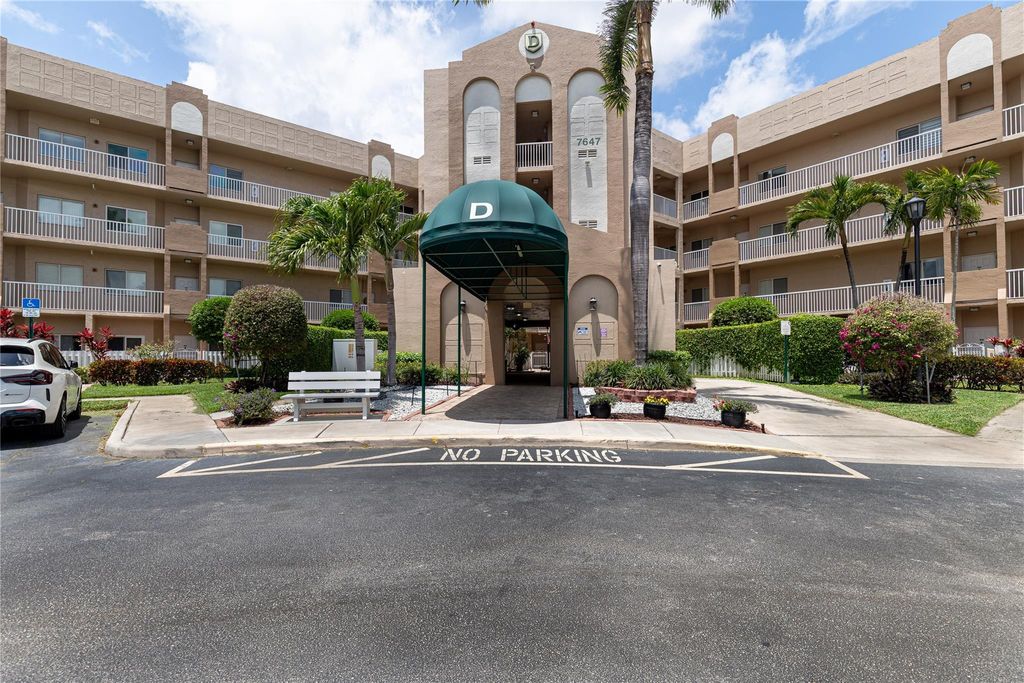 Photo of 7647 Southampton Terrace #214, Tamarac, FL 33321 (MLS # F10500171)