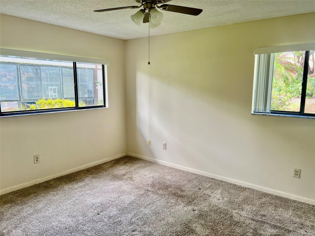 KINGS POINT - Residential